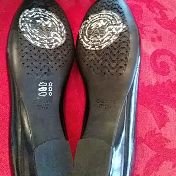 Geox Respira waterproof black patent flats sz 9 - Picture 4 of 6